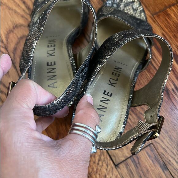 Anne Klein Brown Bronzy Snakeskin Print Askarry I Flex Wedge Sandals Size 7 Moto - Picture 10 of 16